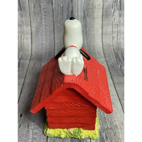 Vintage UFS Peanuts Snoopy Doghouse Bank Collectible - Picture 5 of 12